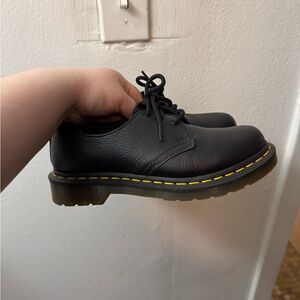 Dr. Martens Black Oxford